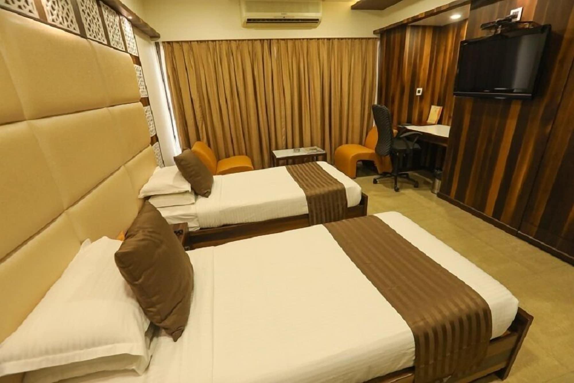 Jyoti Dwelling Hotel Mumbai  Buitenkant foto