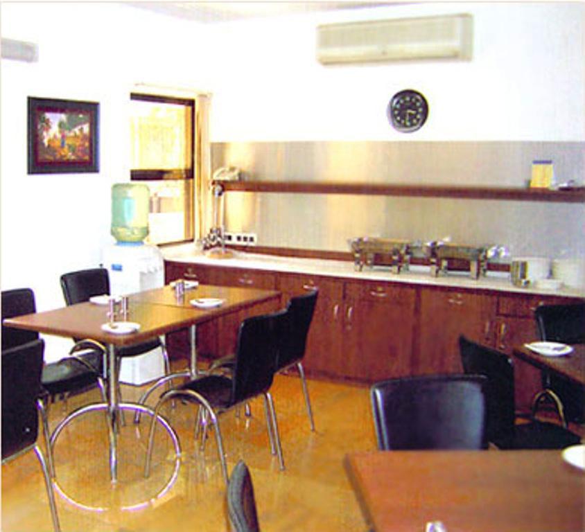 Jyoti Dwelling Hotel Mumbai  Buitenkant foto